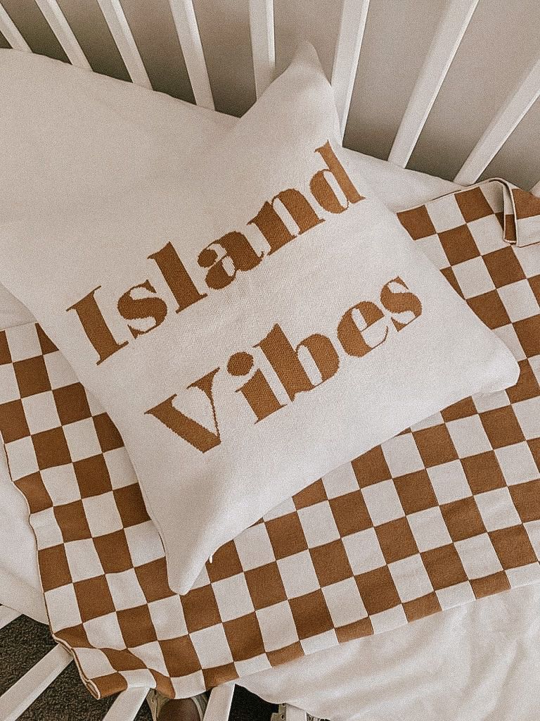100% Organic Cotton Jacquard Knit Cushion Cover - Island Vibes - 50% OFF