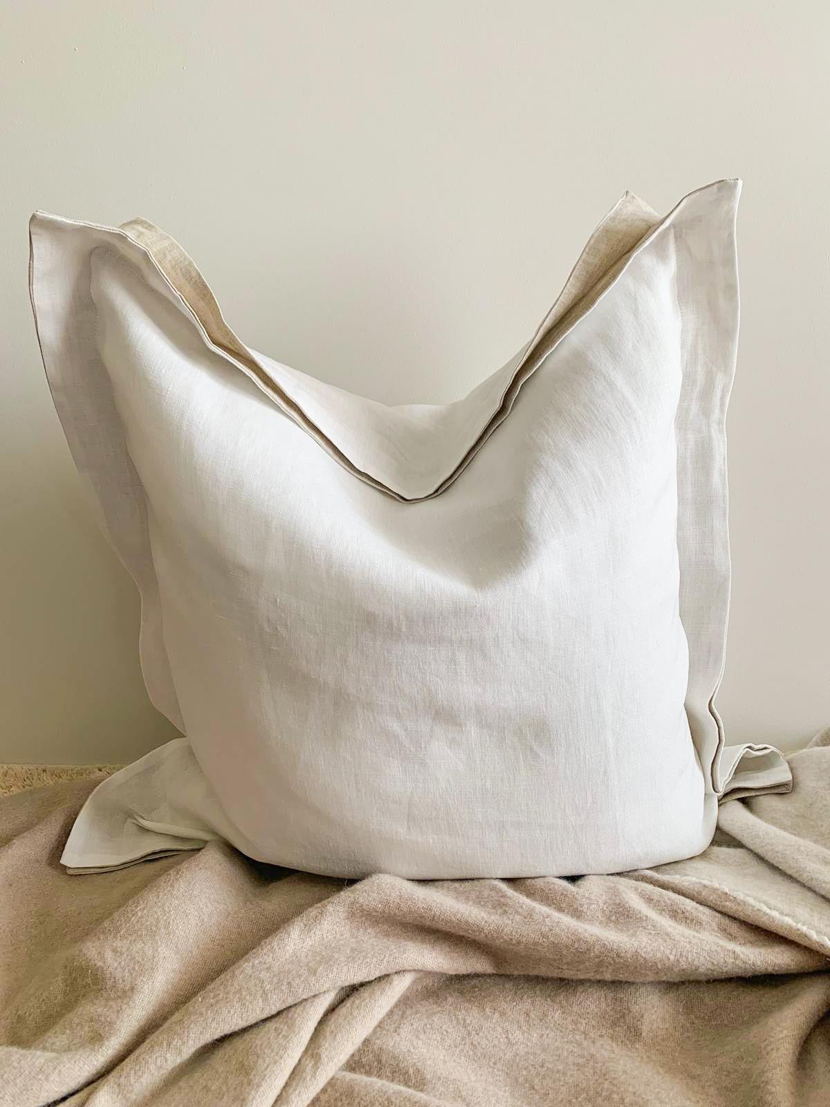 Pure Linen Cushion with Split Flange in Contrasting Color - White/Natural